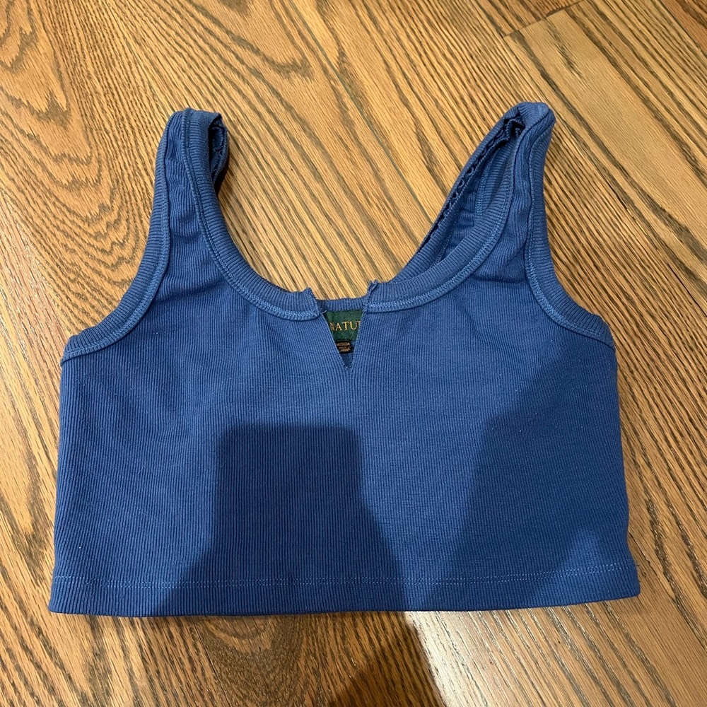 cropped tank top